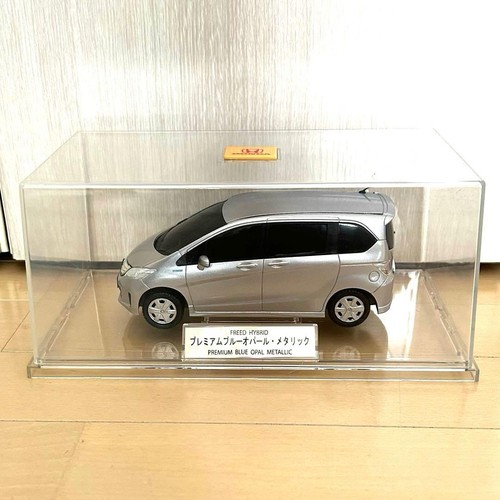 Honda freed color - freed, sample